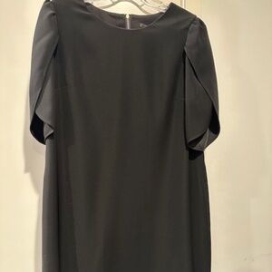 Cynthia Steffe black tulip sleeve shift dress in size 12.